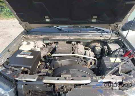 2003 Chevrolet Trailblazer Ls z USA, uszkodzony, nr VIN 1GNDT13S832189430